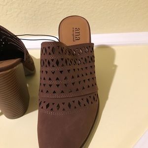 Beautiful chocolate brown mules